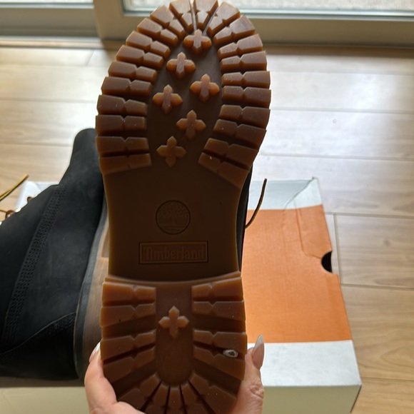 Timberland Premoum 6 Inch Waterproof Boot - Picture 7 of 8